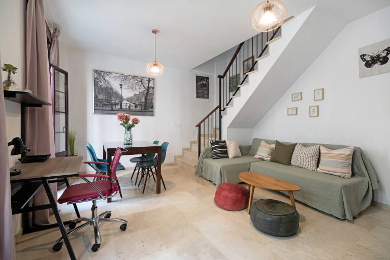 Fully equipped apartment with fast internet & patio | Near Alcázar of Jerez de la Frontera | City view | Pets are welcome in Jerez de la Frontera