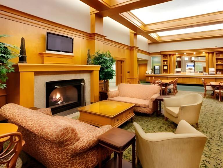 Holiday Inn Express Hotel & Suites Warwick-Providence Airport By IHG — photo 5