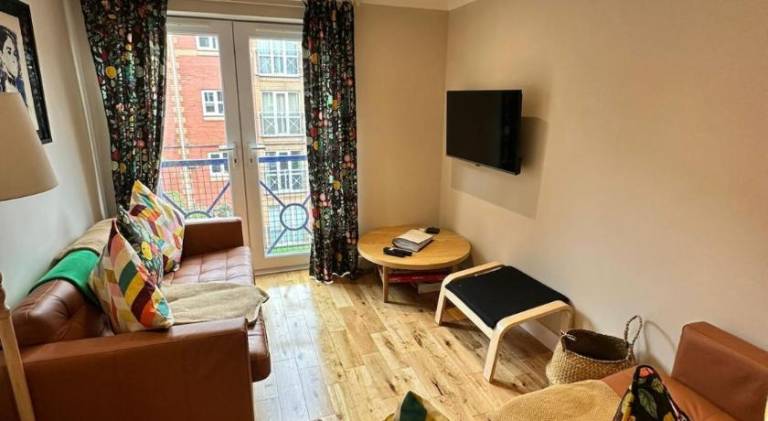 Apartment | Next to the beach | Pet-friendly in Swansea