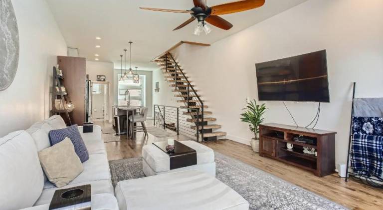 House with 2 rooms for 4 persons in Denver, CO