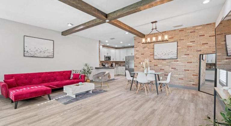 Lovely vacation home | Pets allowed in Tampa, FL