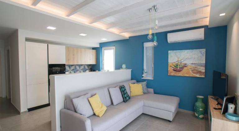 Fully equipped charming apartment with terrace | Next to the beach | Perfect for remote work | Dogs allowed in Kos