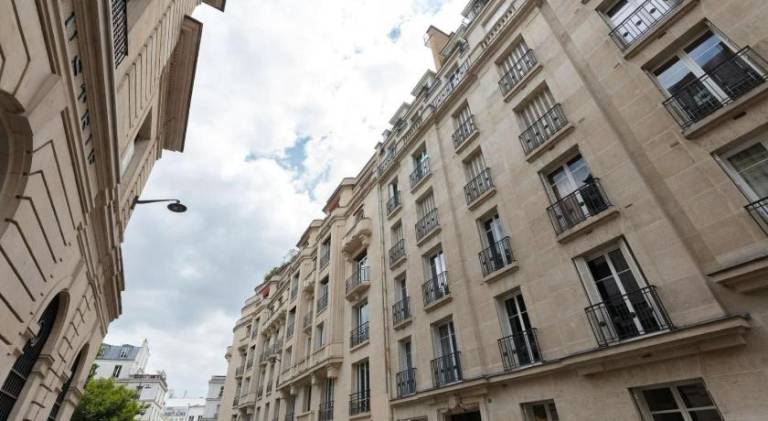 Spacious 4BR for 8 - Steps from Trocadero — photo 5