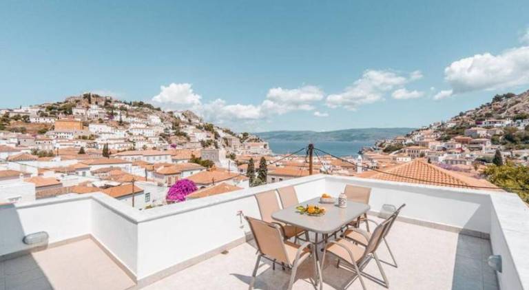 House with yard & terrace | Dogs allowed in Hydra