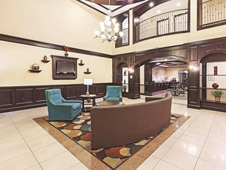 La Quinta Inn & Suites by Wyndham McKinney — photo 5