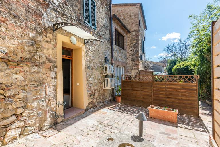 Edera Apartment - Antiche Dimore with Shared Pool, Wi-Fi and Air Conditioning — photo 4