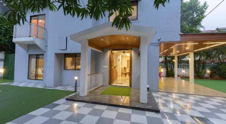 Vacation home with private pool — photo 3