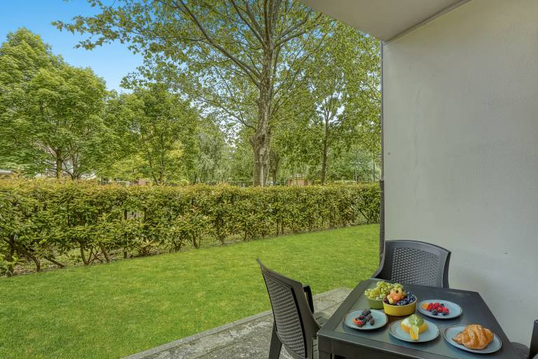 Rental apartment with yard & terrace | Mountain view — photo 3