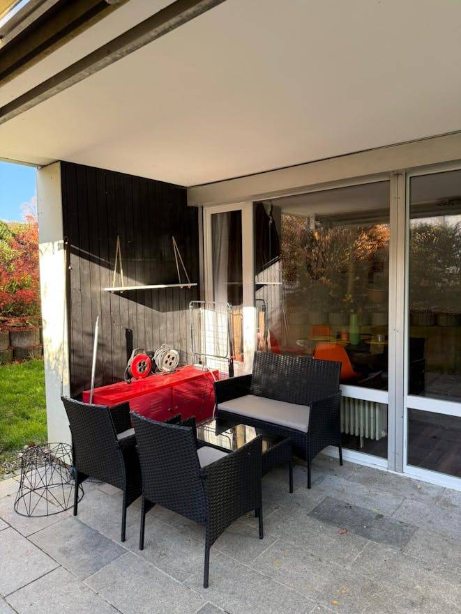 Holiday apartment with yard — photo 4
