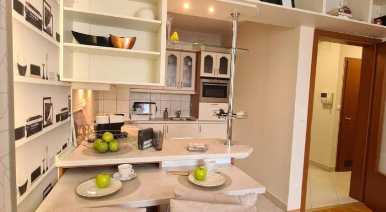 Holiday apartment with yard | Near St. Stephen's Basilica — photo 3