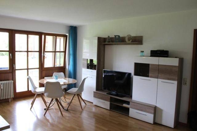 Holiday apartment with patio & garden — photo 2