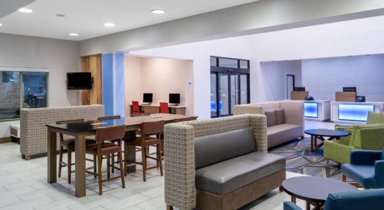 Holiday Inn Express & Suites Dallas East-Fair Park By IHG — photo 3