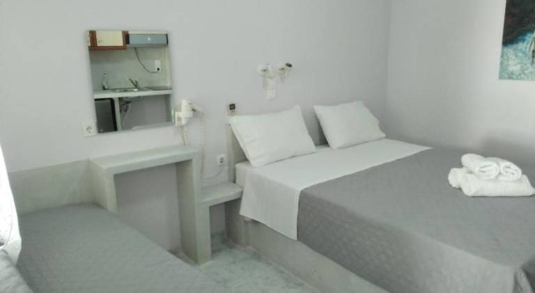 Charming rental apartment with yard & patio | Pets are welcome — photo 2