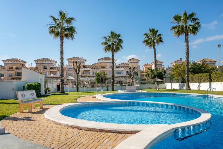 Holiday Home 'Casa Susan' with Pool, Wi-Fi & Garden — photo 4
