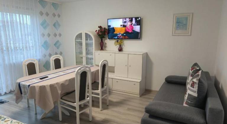 Apartment with 1 room for 6 persons — photo 3