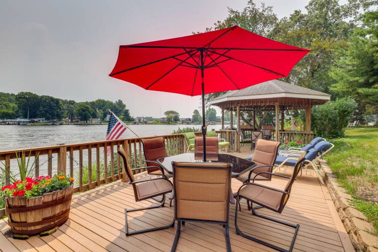 Waterfront Monticello Home w/ Fire Pit & Deck! — photo 2
