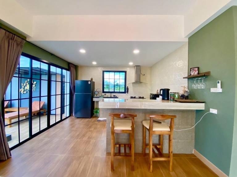 Apartment with garden, pool & hot tub | Suitable for remote work — photo 5