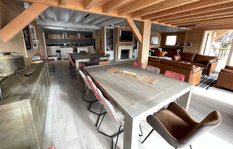 Chalet, wifi, 200m from shops, view mountain, fitness, sauna, terrace, fireplace or stove, parking — photo 3