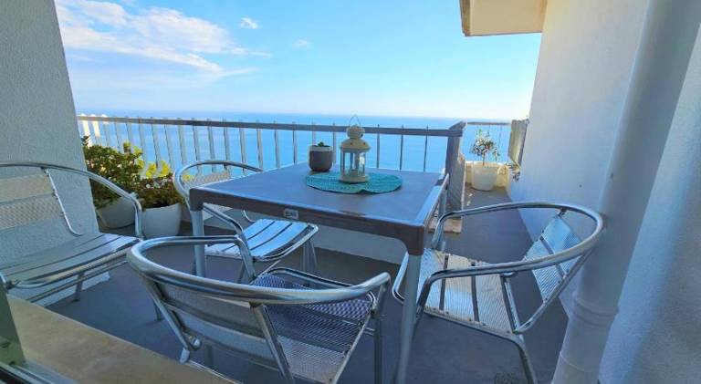 Lovely rental apartment with terrace | Beach nearby | Pets are welcome in Setubal