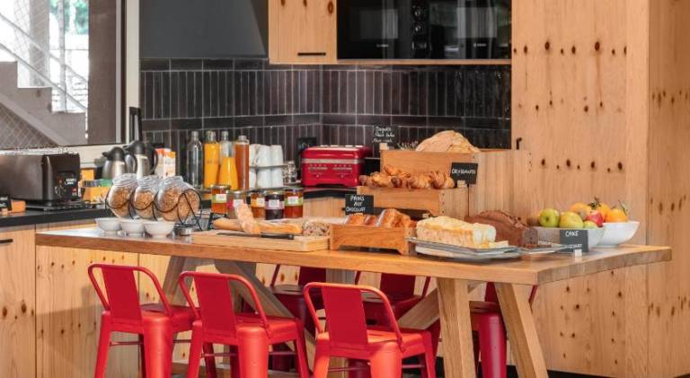Eklo Hotels Paris Roissy CDG Airport — photo 4