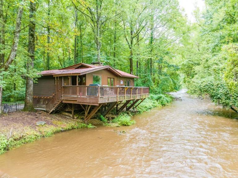 Cabin Helen