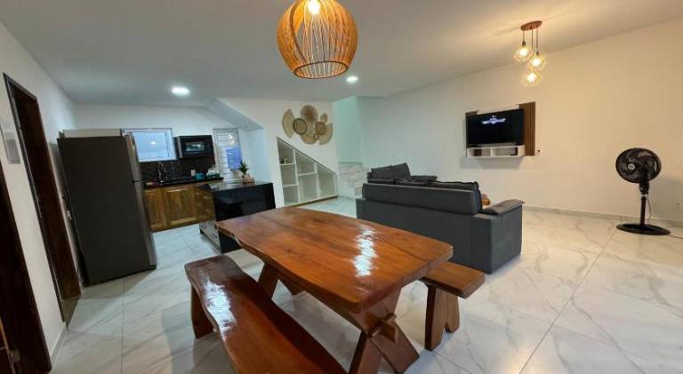 House with pool | Pet-friendly — photo 2