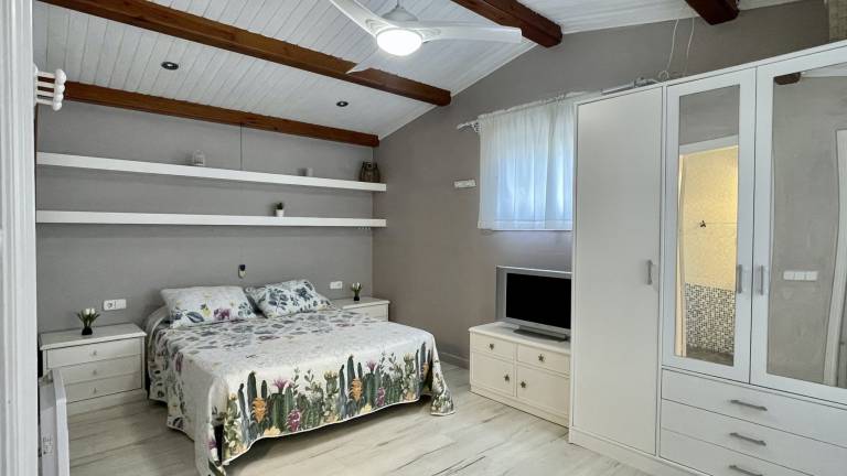 Fully equipped villa with patio, yard & grill | Close to the beach | Pets allowed — photo 5