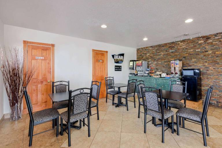 Travelodge by Wyndham Ozona — photo 3