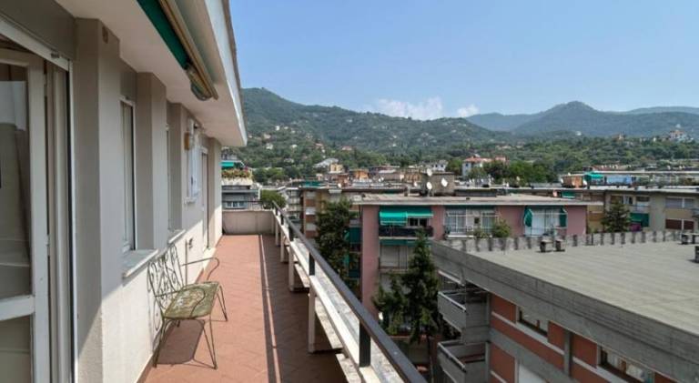 Rental apartment with patio — photo 3