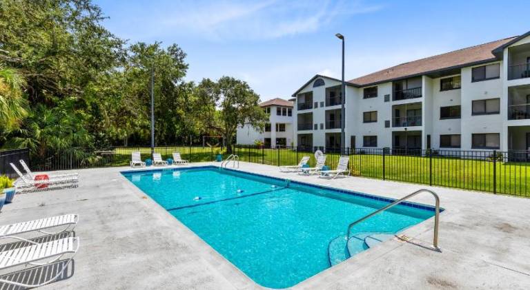 Charming rental apartment with pool | Pets allowed — photo 3