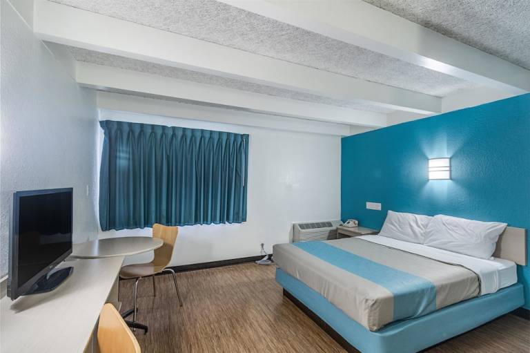 Motel Kokomo