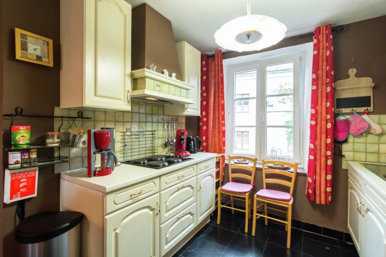 Fully equipped spacious house with patio, garden & barbeque | Pets are welcome — photo 2