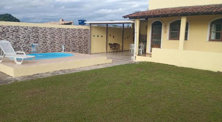 Vacation home with pool — photo 5