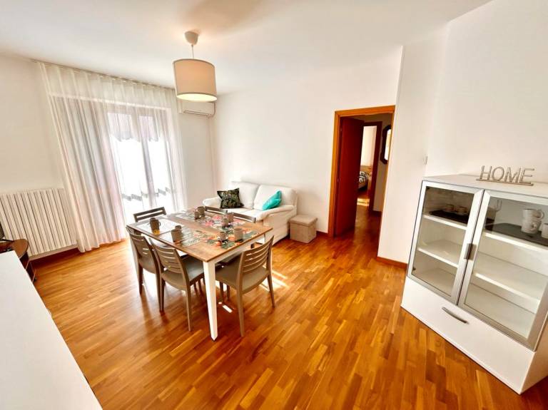 Apartment with garden in Camerano