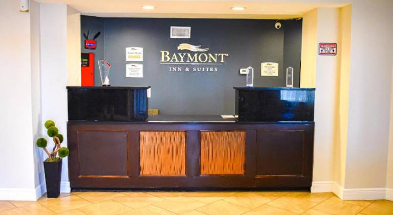 Baymont by Wyndham Midland Center — photo 5