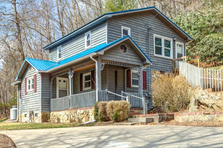 House  Boone