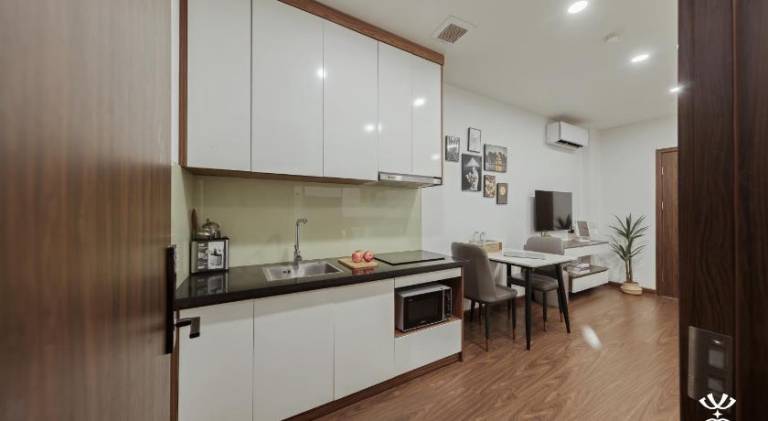 Holiday apartment with terrace & yard | Near Ho Chi Minh Mausoleum | Suitable for remote work — photo 4