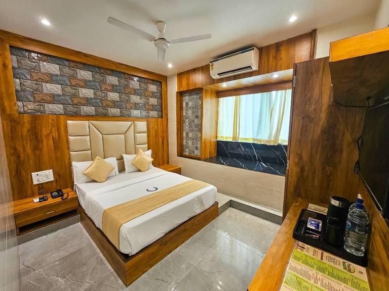 HOTEL BKC PRIME NEAR US CONSULATE BKC