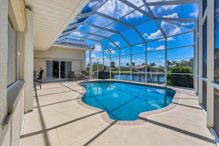 Punta Gorda Isles 3-Bedroom Private Pool Home on Canal with Dock — photo 3