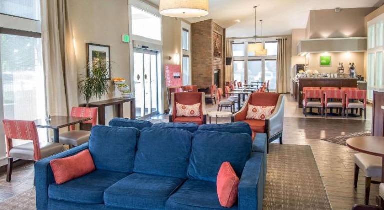 Comfort Inn & Suites Spokane Valley Central — photo 2