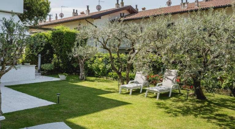 Rental apartment with patio & garden | Pets are welcome — photo 3