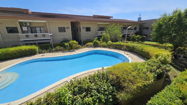 House with hot tub, pool & garden | Beach nearby | Perfect for remote work | Pets allowed — photo 4