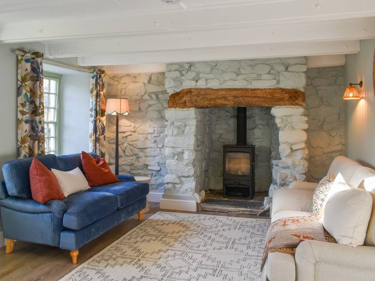 Cottage with yard | River view — photo 3