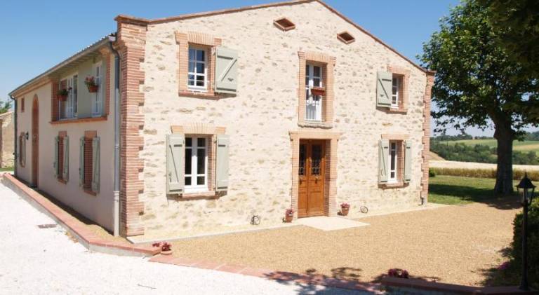 House with 4 rooms for 7 persons in Castres