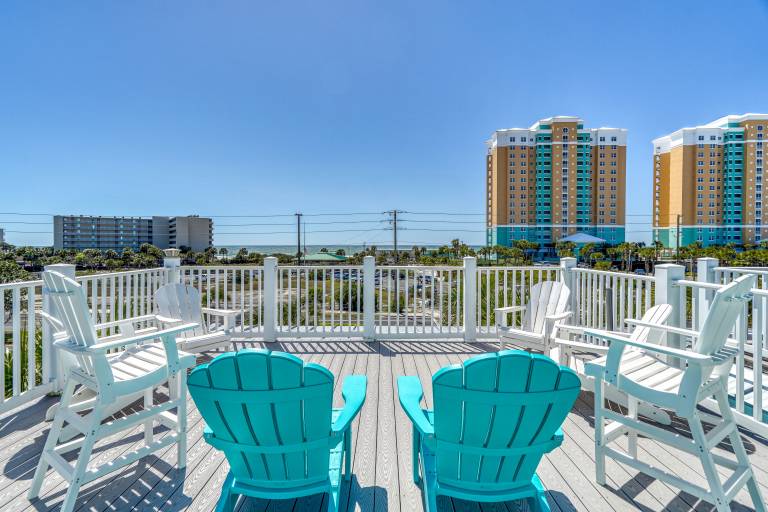 Vacation home with jacuzzi & private pool | Beach view — photo 5