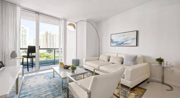 Luxury 1 BR Condo W Icon Brickell-Waterviews — photo 4