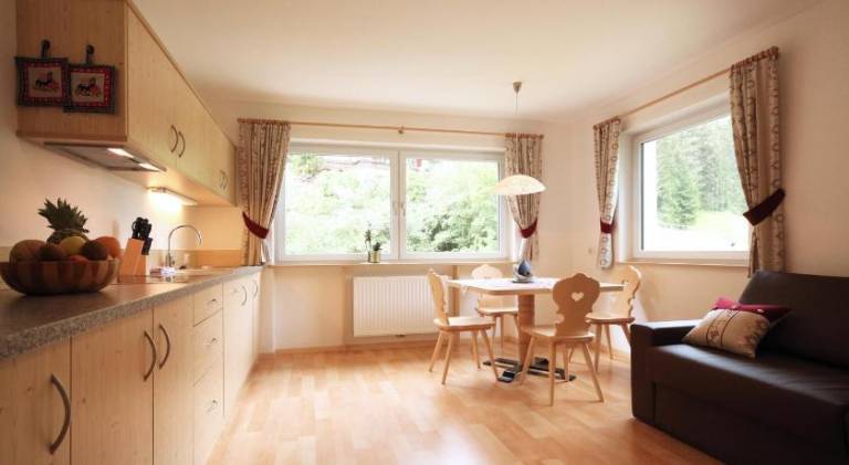 Serviced apartment with garden & patio | Perfect for remote work — photo 2
