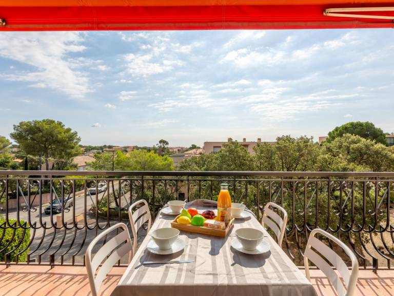 Family-oriented pleasant rental apartment with yard | Dogs allowed — photo 5