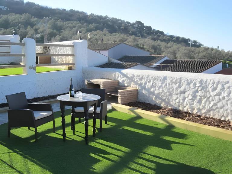 House with barbeque, terrace & garden — photo 5