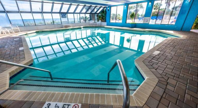 Pets welcome, direct oceanfront, poolside, 1 bedroom — photo 2
